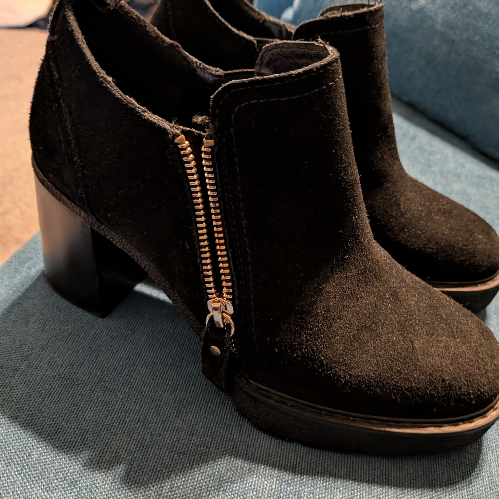 Elegant Black Ankle Booties with Zipper